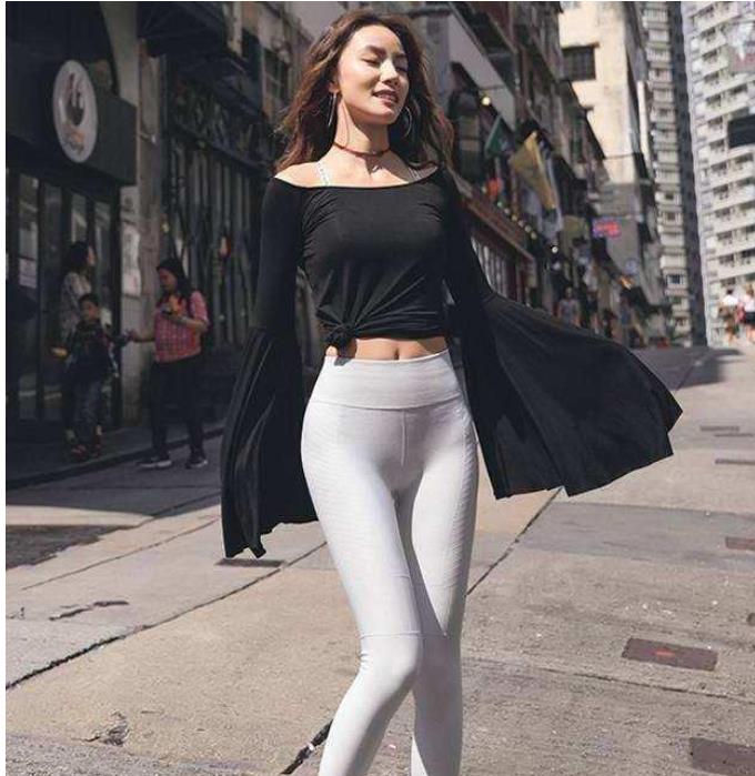 性感美女《内射黑丝御姐》视频合集